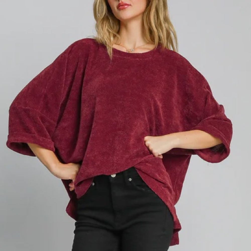 Umgee Oversized Chenille Scoop Neck Tee in Merlot Red - Size L